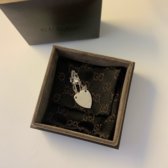 Gucci Heart Bracelet - Picture 2 of 10